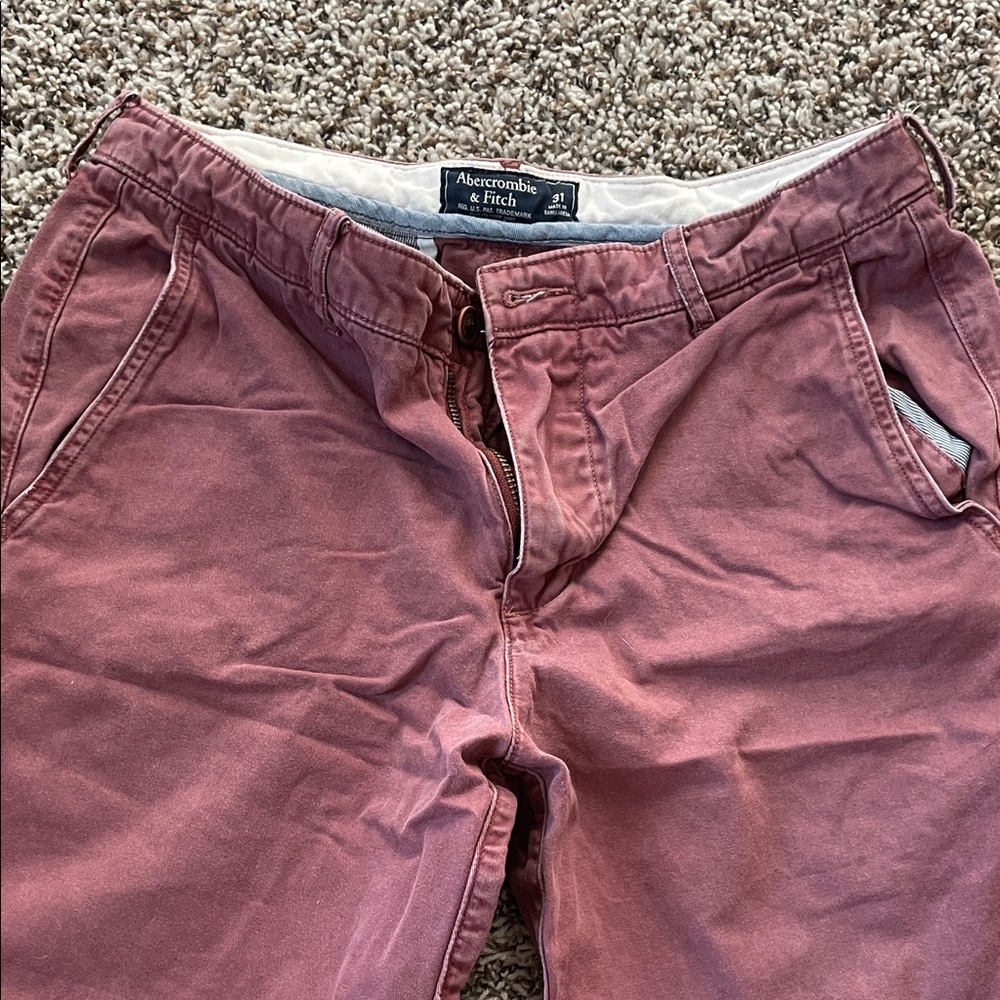 Abercrombie & Fitch Men's Dusty Rose Chino Pants
